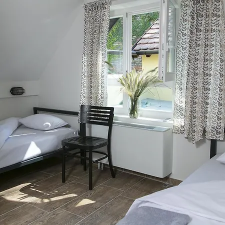 Varad Hostel Novi Sad