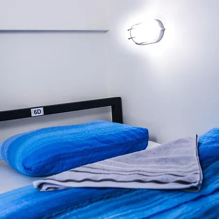 Varad Hostel *